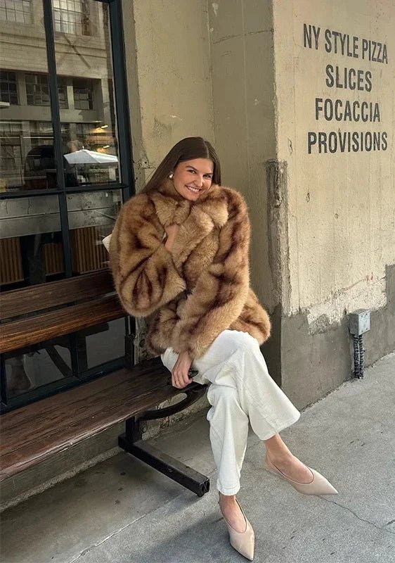 Rosalind | Women's Plush Faux Fur Coat